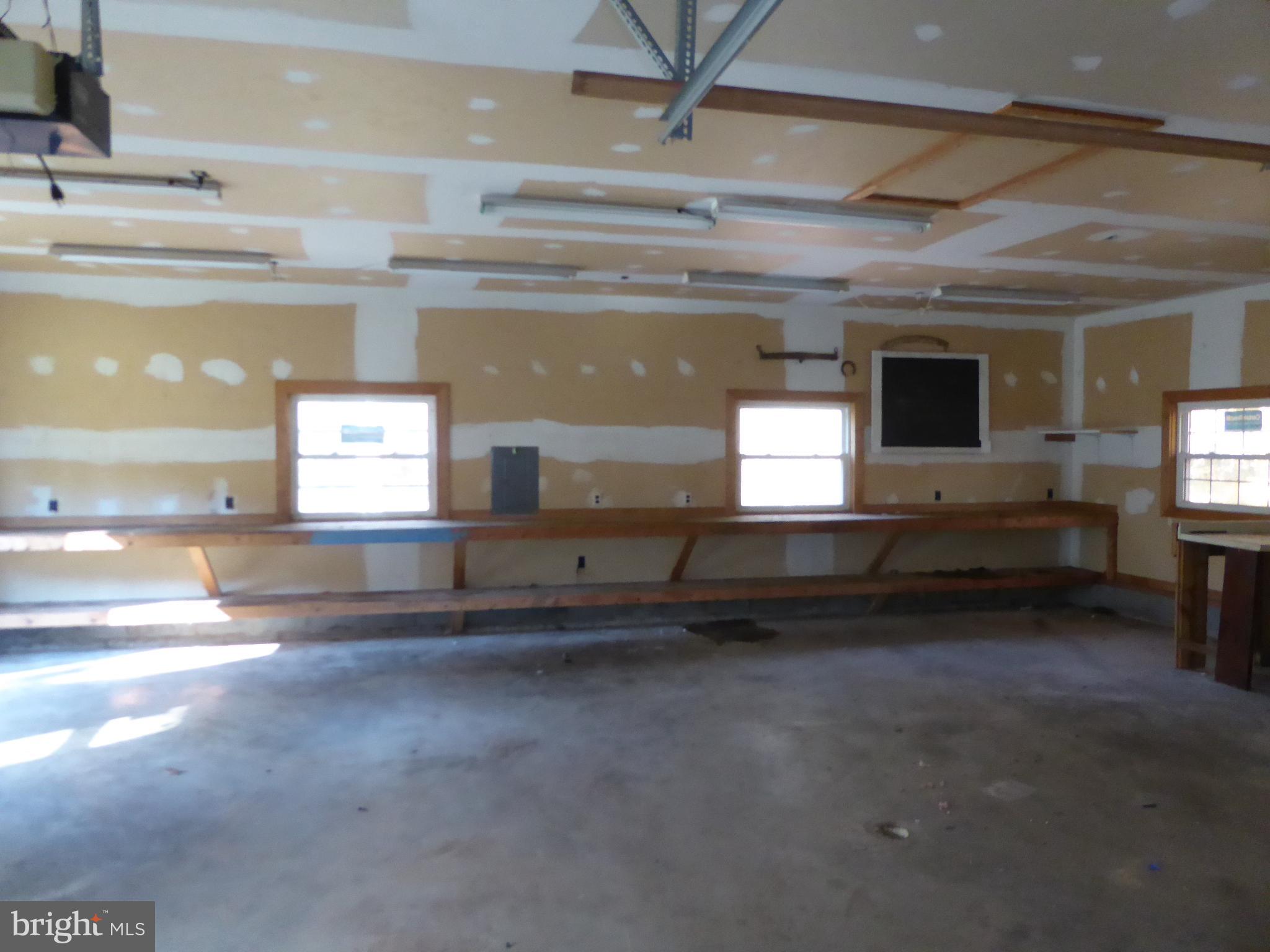 PIN OAK - Residential