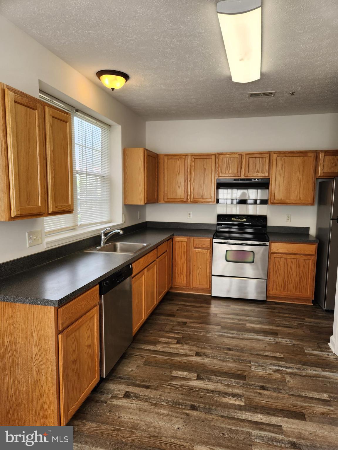 CRAIN SUMMIT - Residential Lease