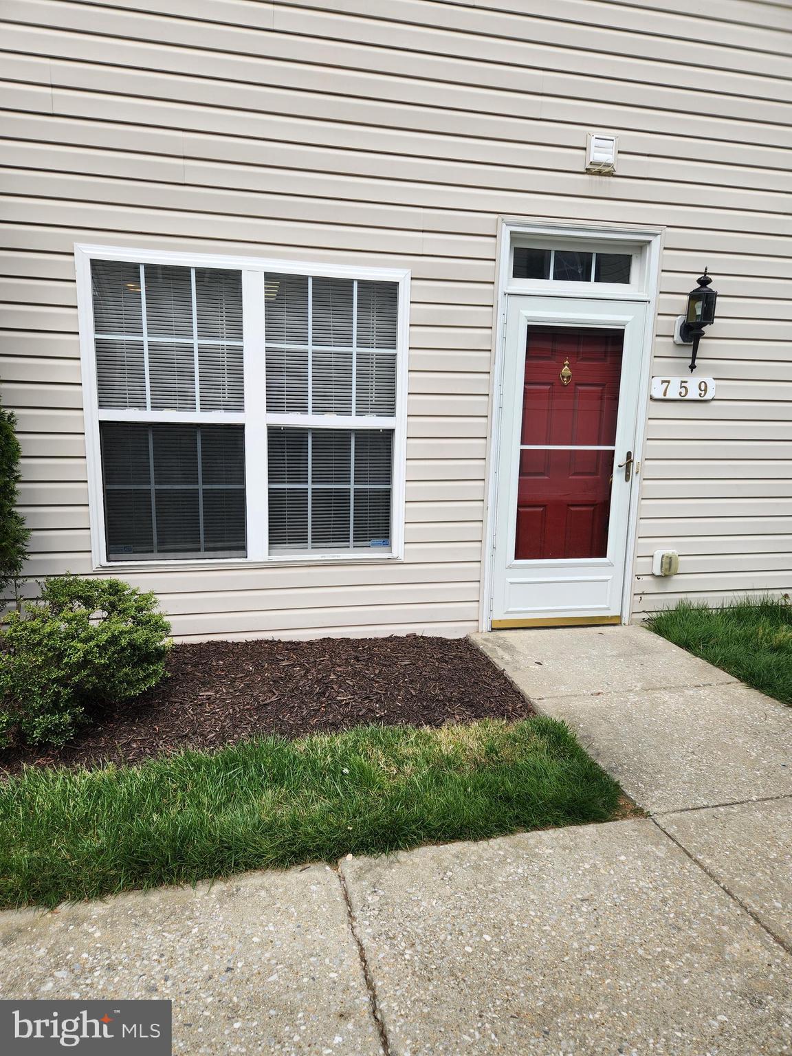 CRAIN SUMMIT - Residential Lease