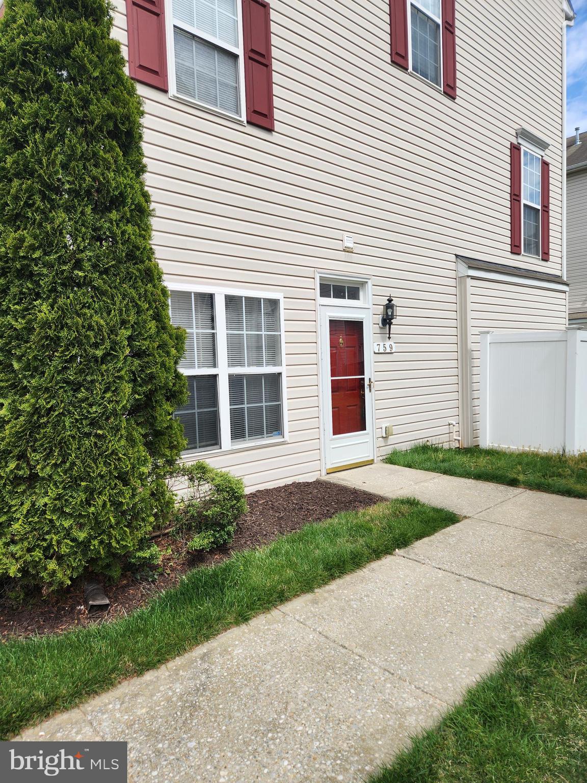 CRAIN SUMMIT - Residential Lease