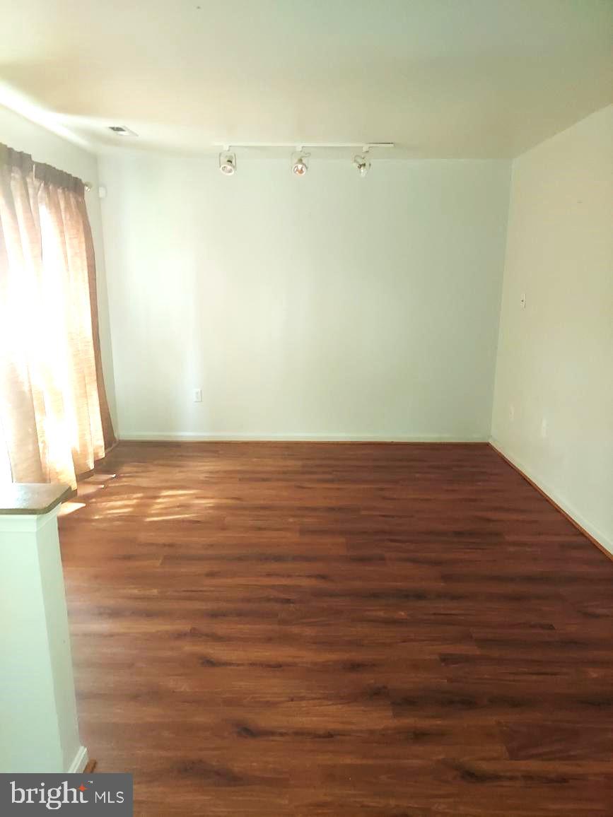 LANCASTER / WESTLAKE VILLAGE - Residential