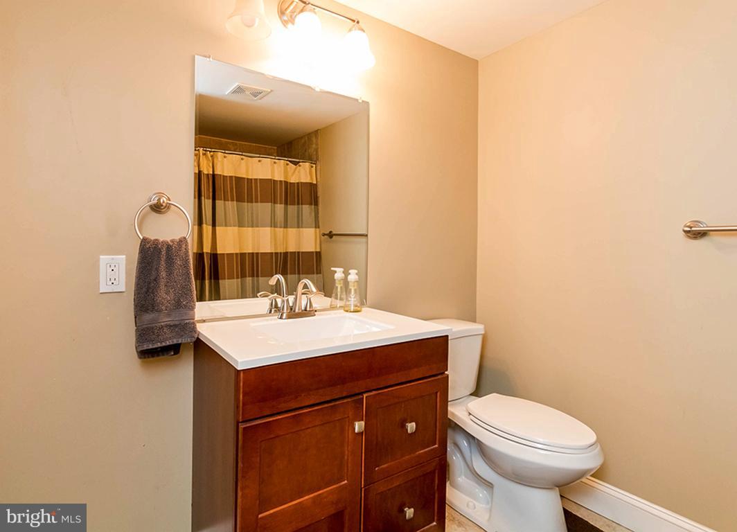 HAMPDEN HISTORIC DISTRICT - Residential