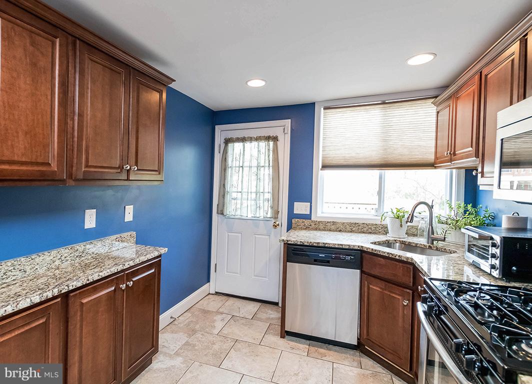 HAMPDEN HISTORIC DISTRICT - Residential