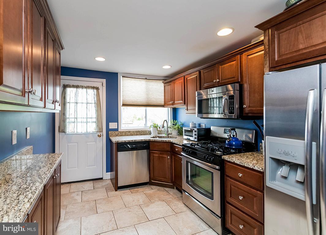 HAMPDEN HISTORIC DISTRICT - Residential