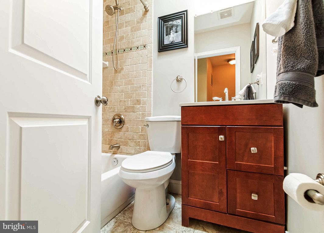 HAMPDEN HISTORIC DISTRICT - Residential