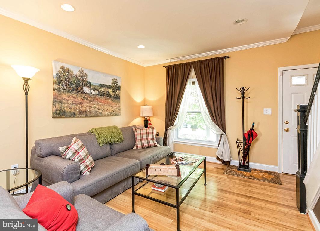 HAMPDEN HISTORIC DISTRICT - Residential