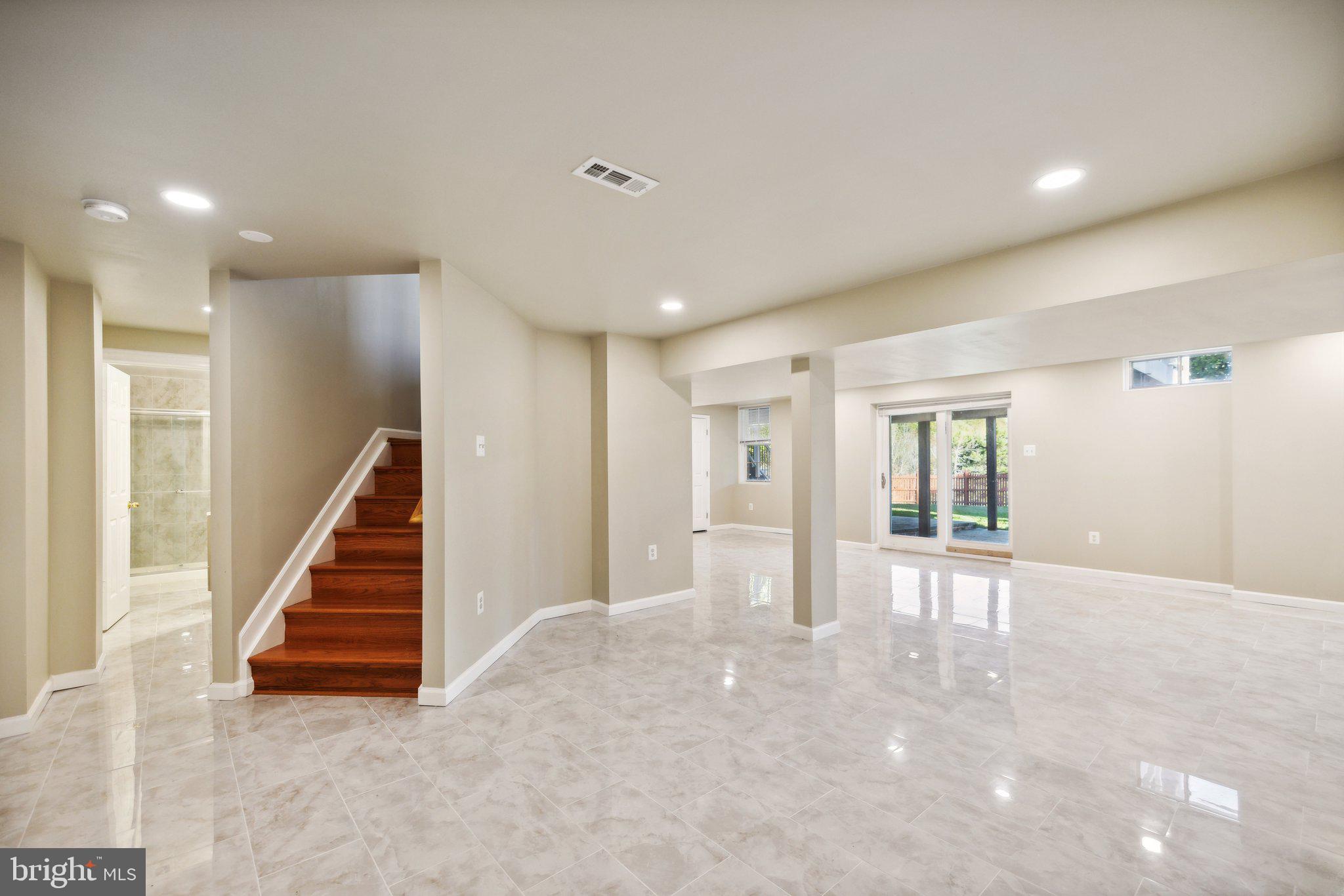 KINGS SQUARE - Residential