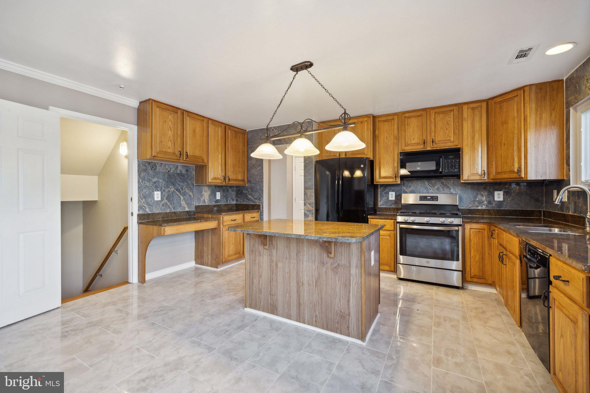 KINGS SQUARE - Residential