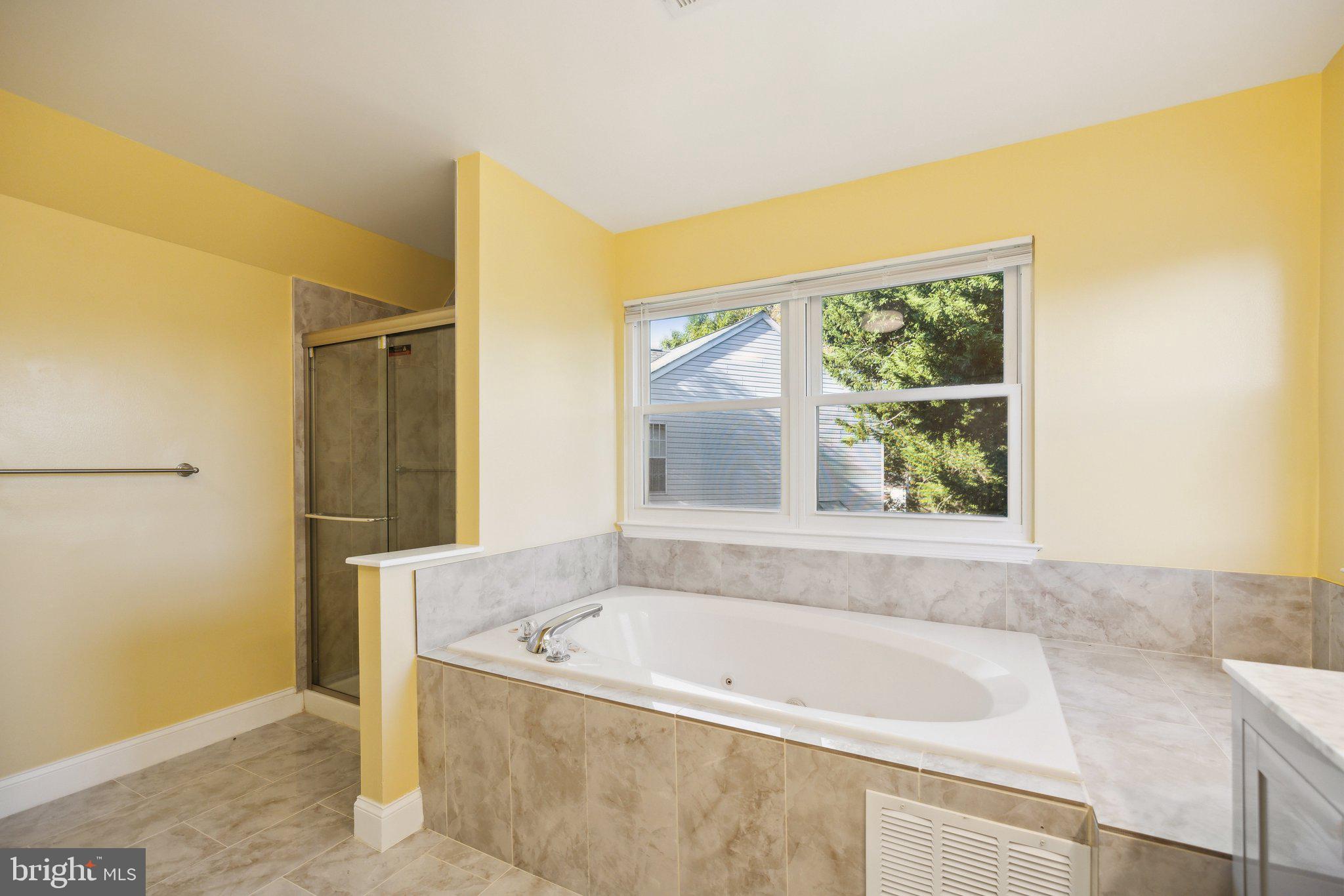 KINGS SQUARE - Residential