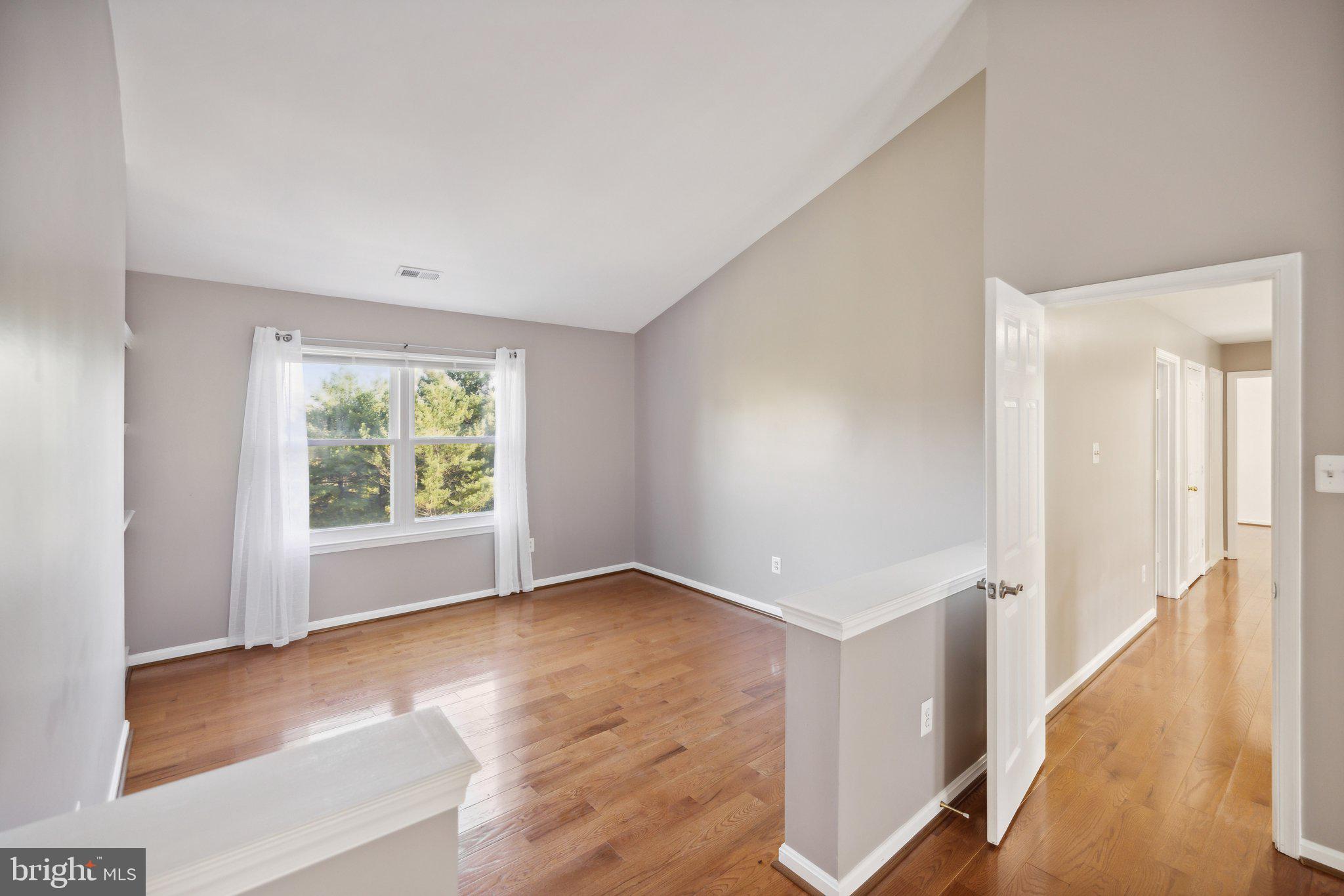 KINGS SQUARE - Residential