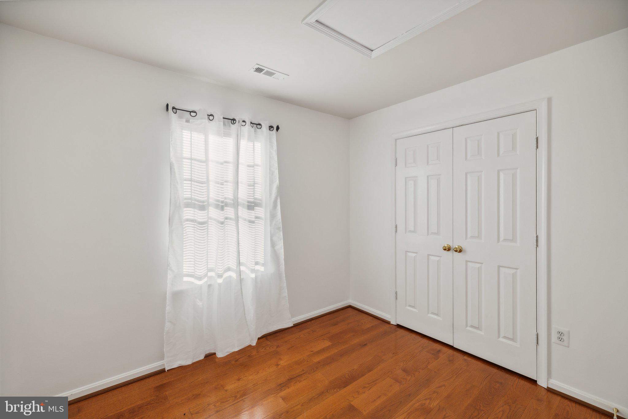 KINGS SQUARE - Residential