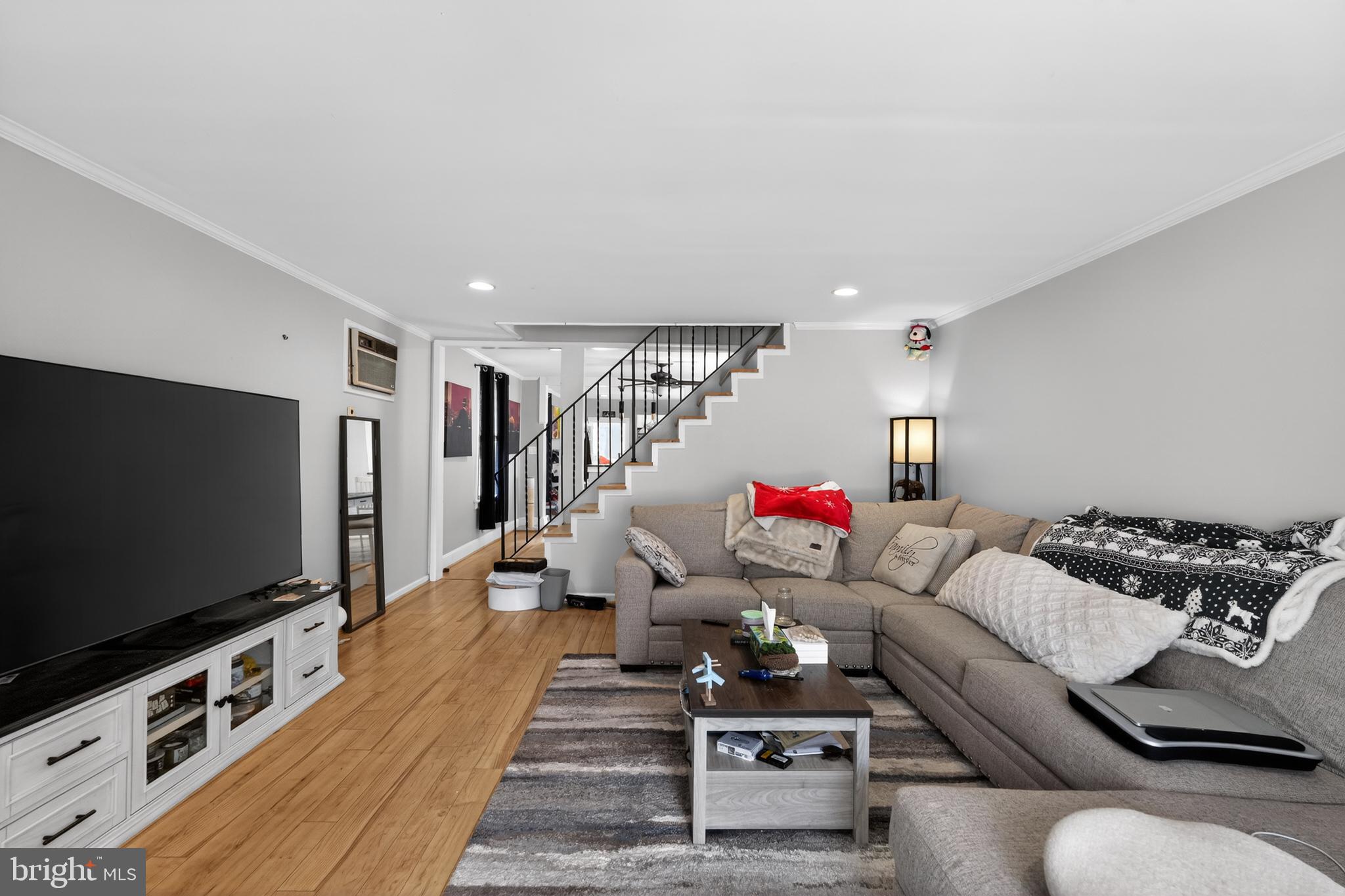 475 OLD ELM STREET