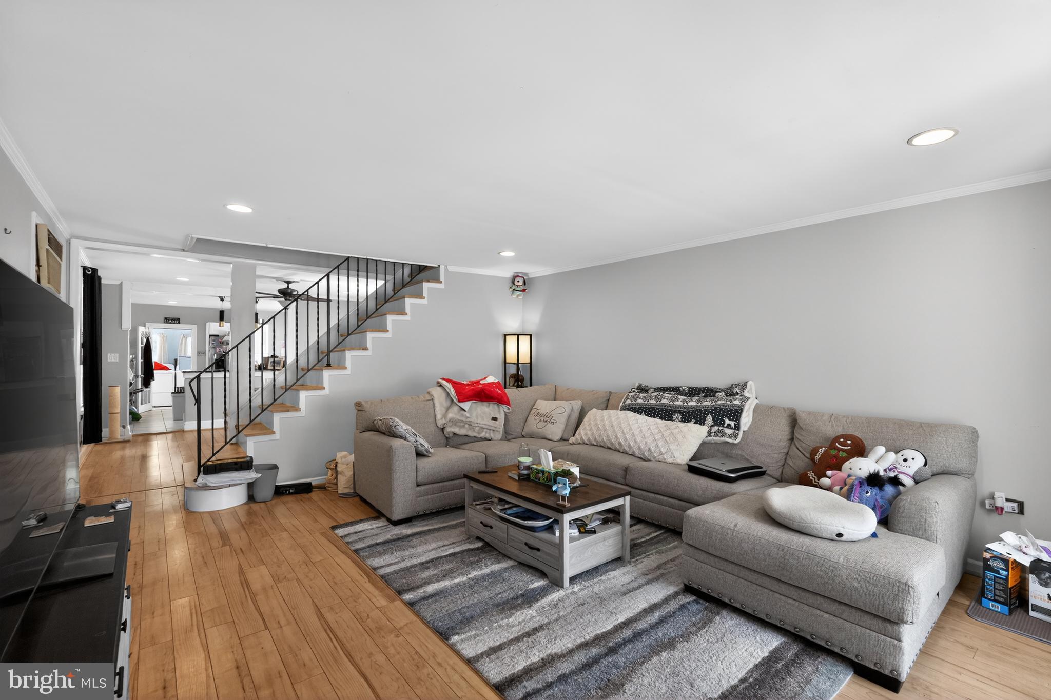 475 OLD ELM STREET