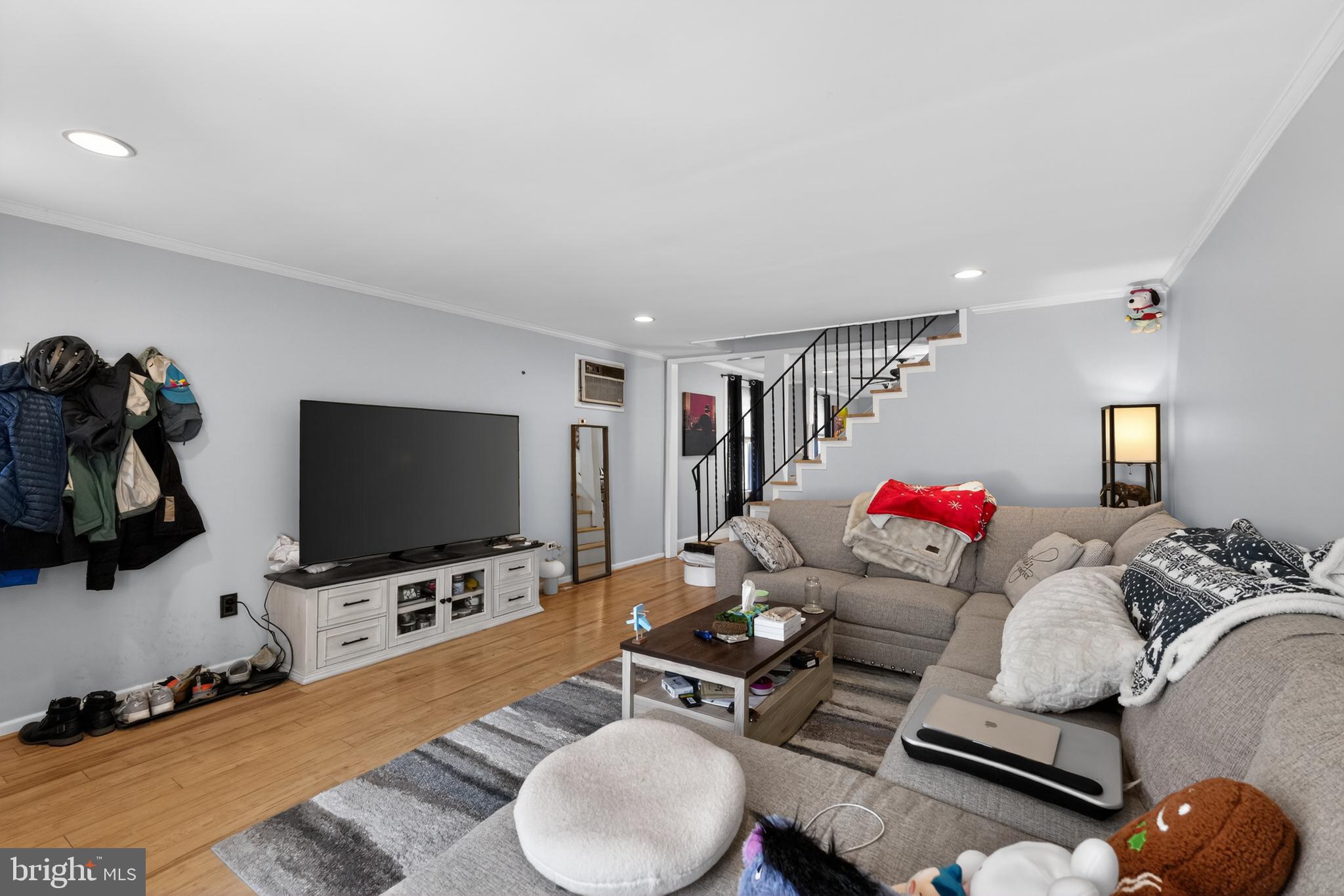 475 OLD ELM STREET