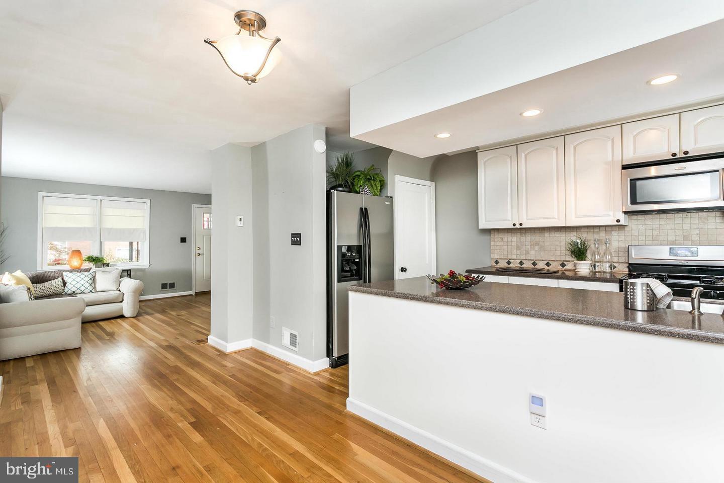 GAYLORD MANOR - Residential Lease