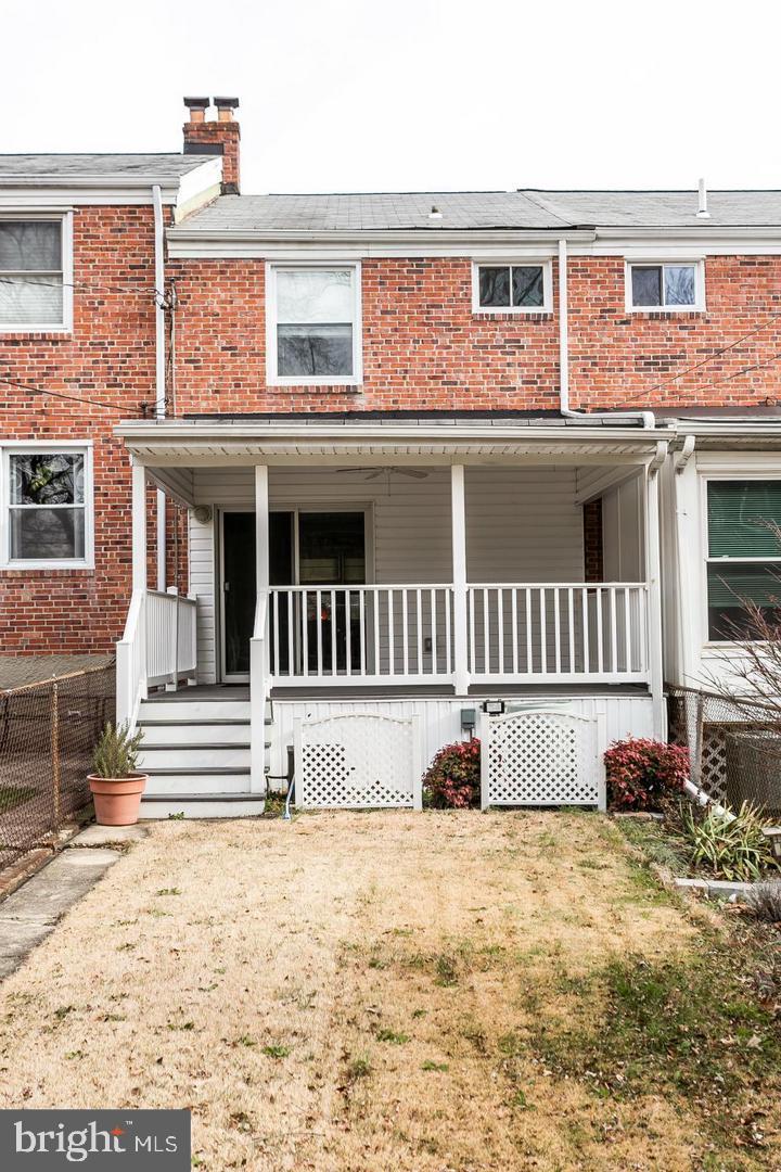 GAYLORD MANOR - Residential Lease