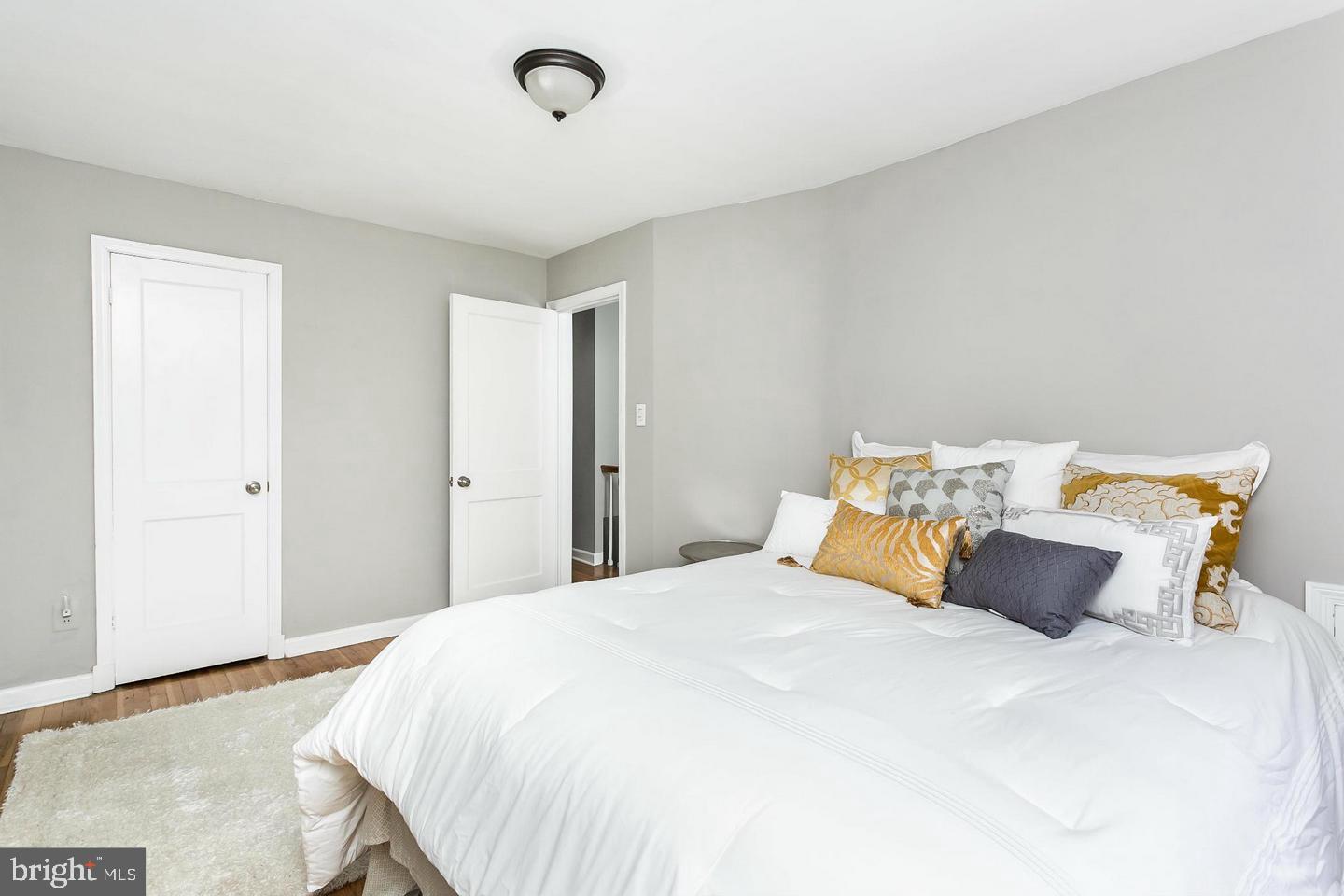 GAYLORD MANOR - Residential Lease