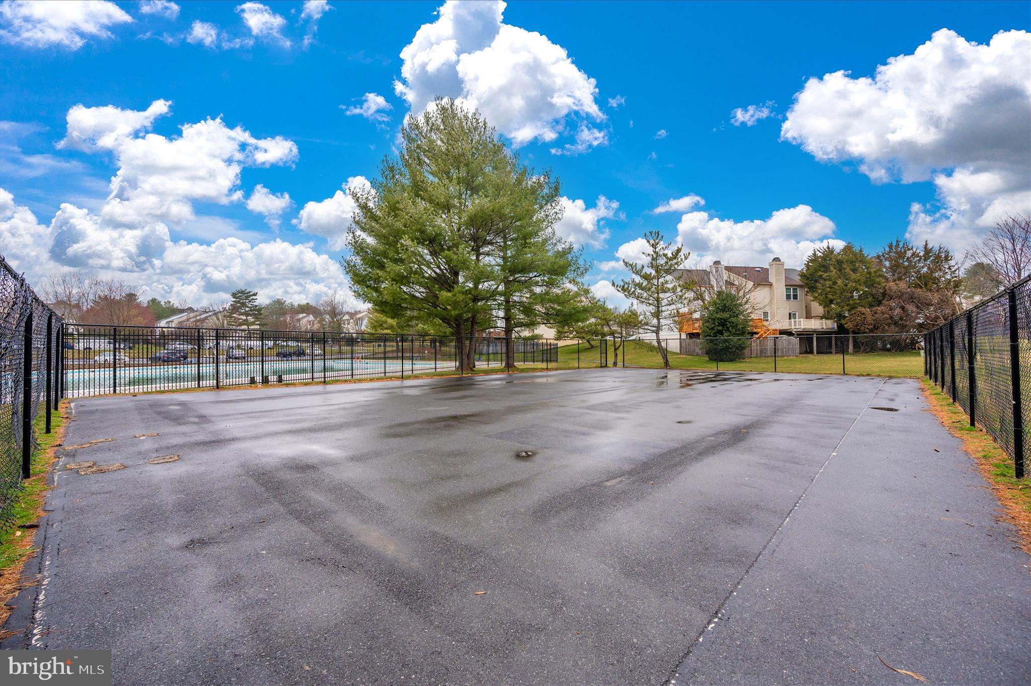 LONGMEAD CROSSING - Residential