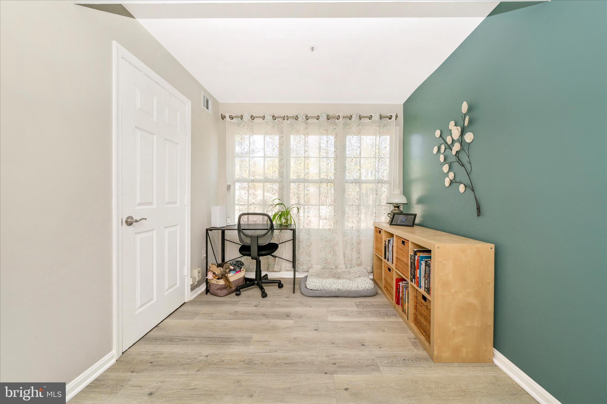 LONGMEAD CROSSING - Residential