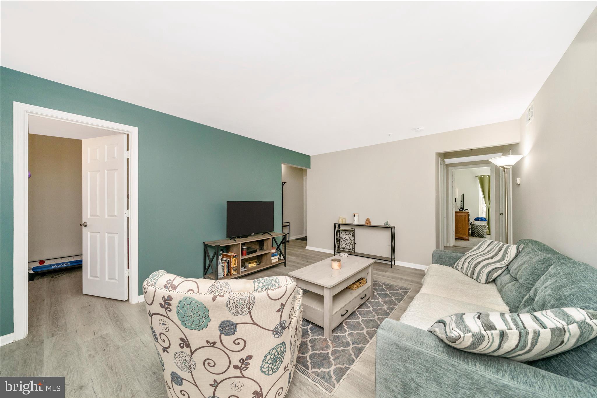 LONGMEAD CROSSING - Residential