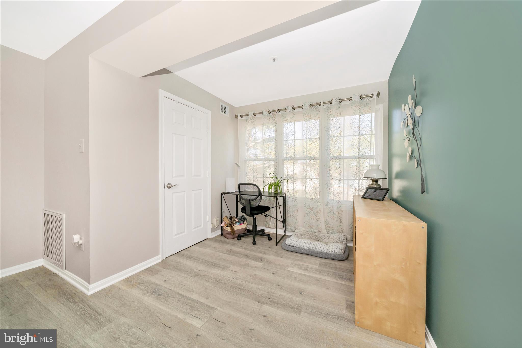 LONGMEAD CROSSING - Residential