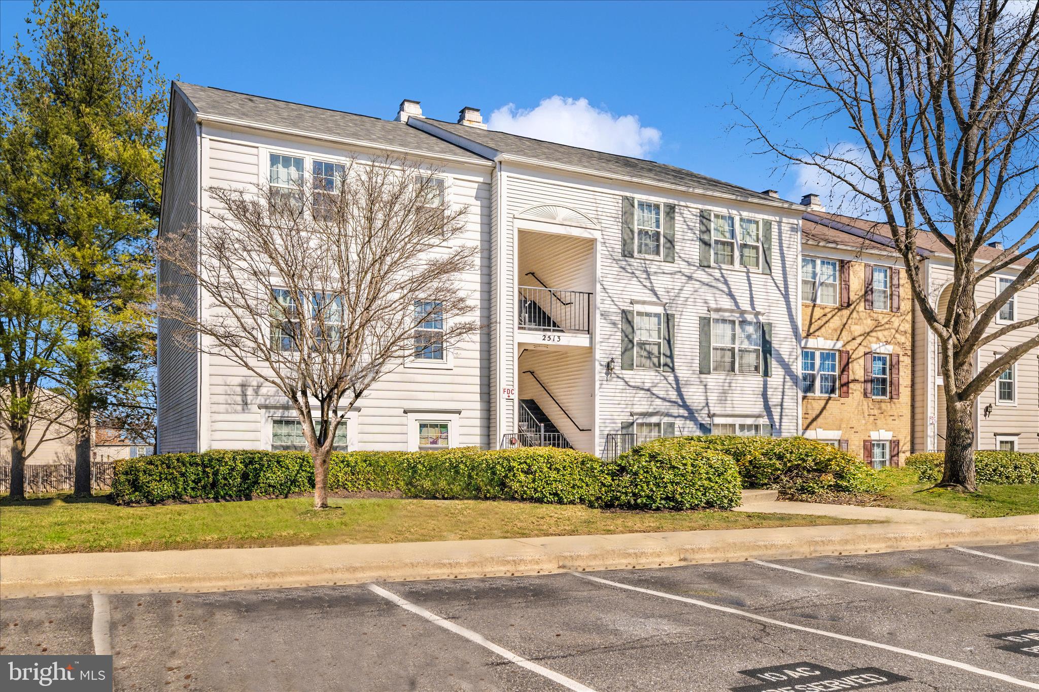 LONGMEAD CROSSING - Residential