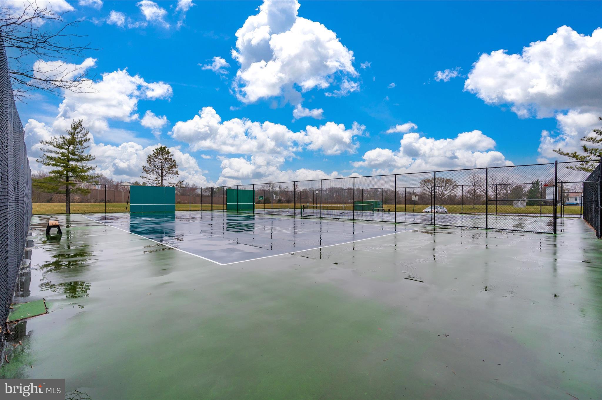 LONGMEAD CROSSING - Residential