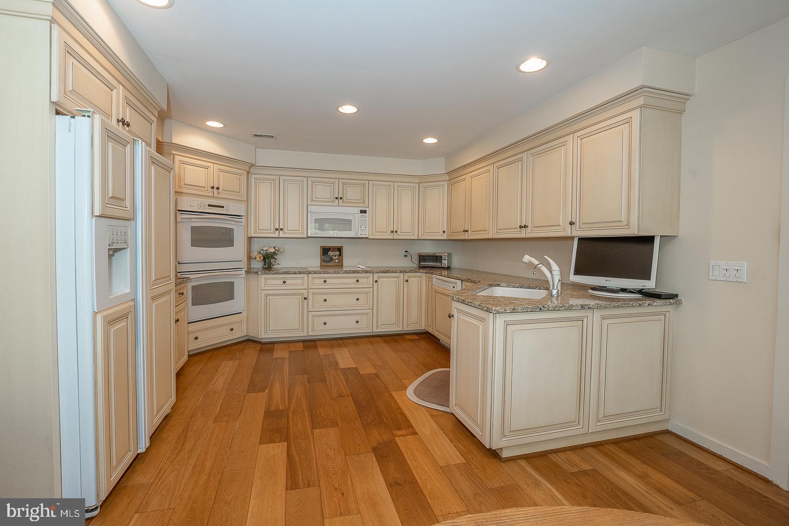 HERMITAGE - Residential