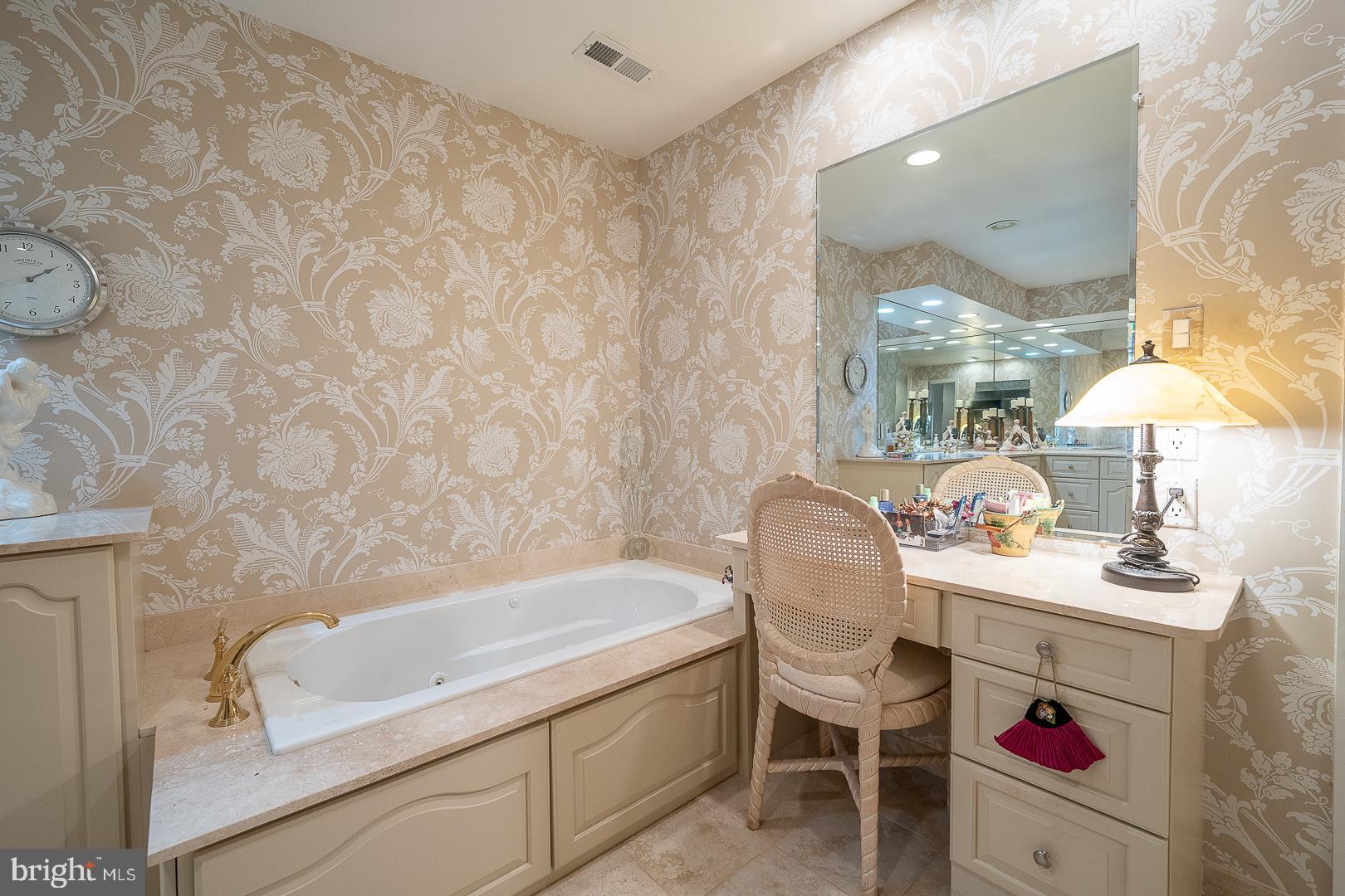 HERMITAGE - Residential