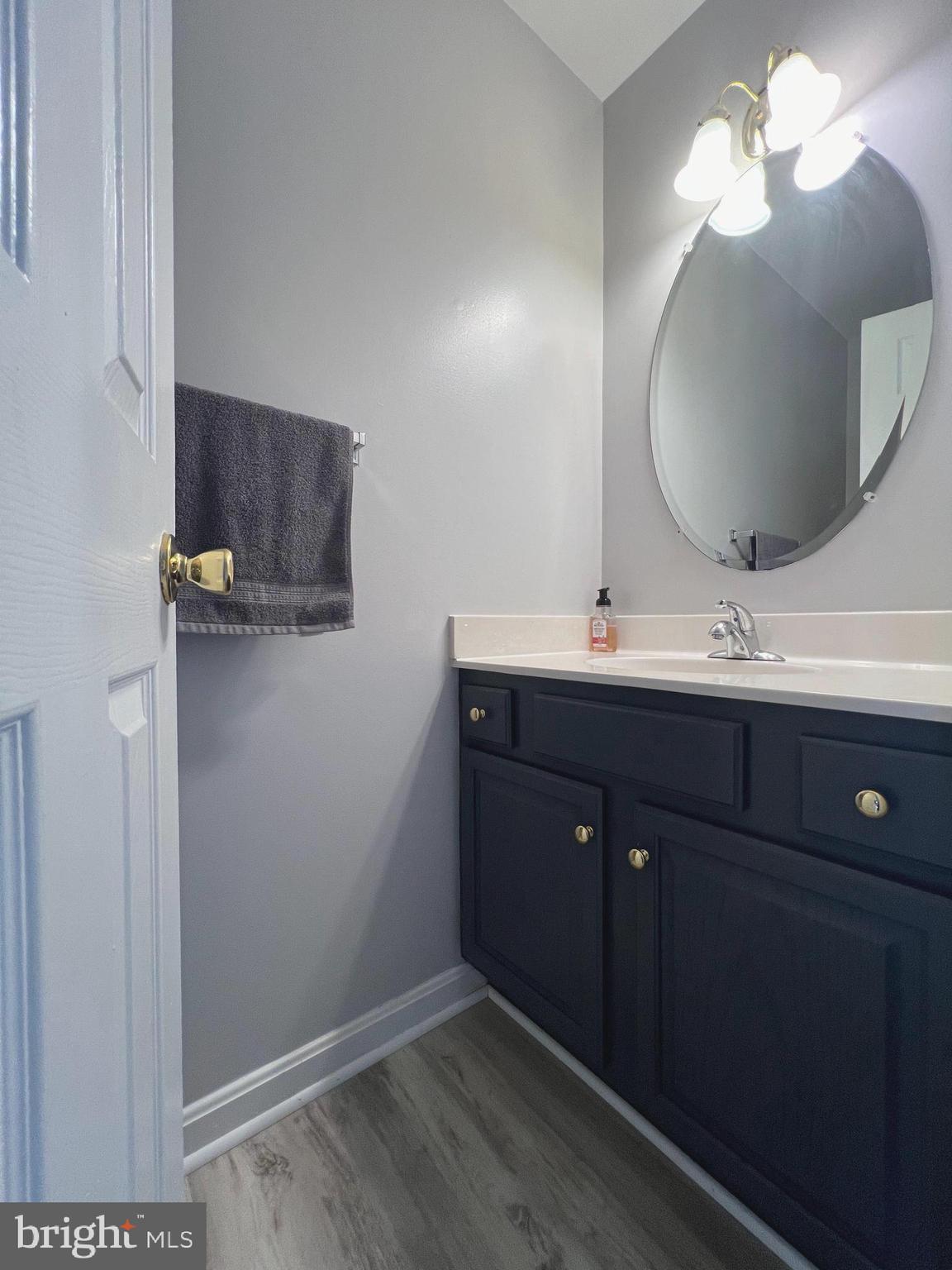 VALLEY STREAM ESTATES - Residential Lease