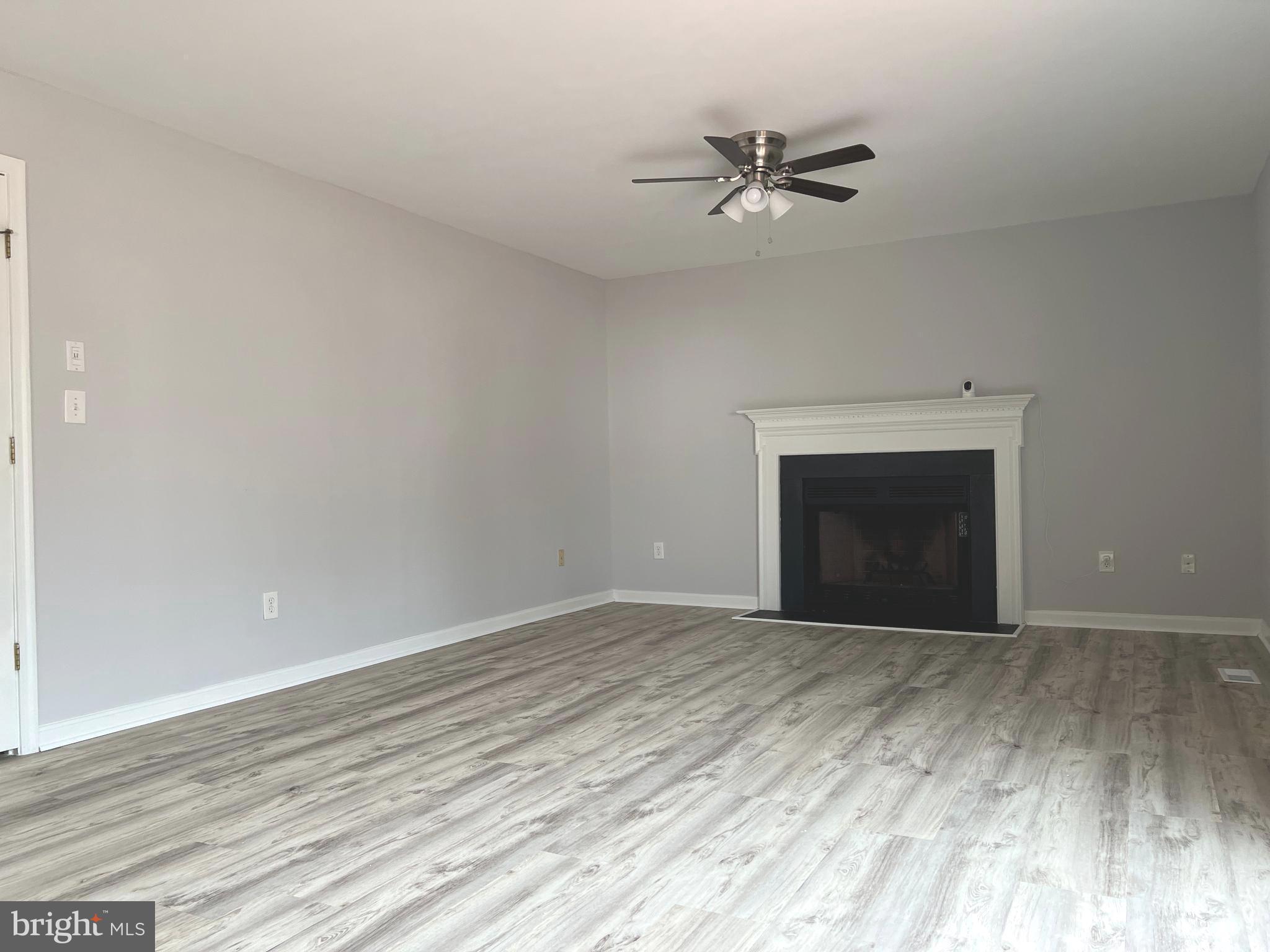 VALLEY STREAM ESTATES - Residential Lease