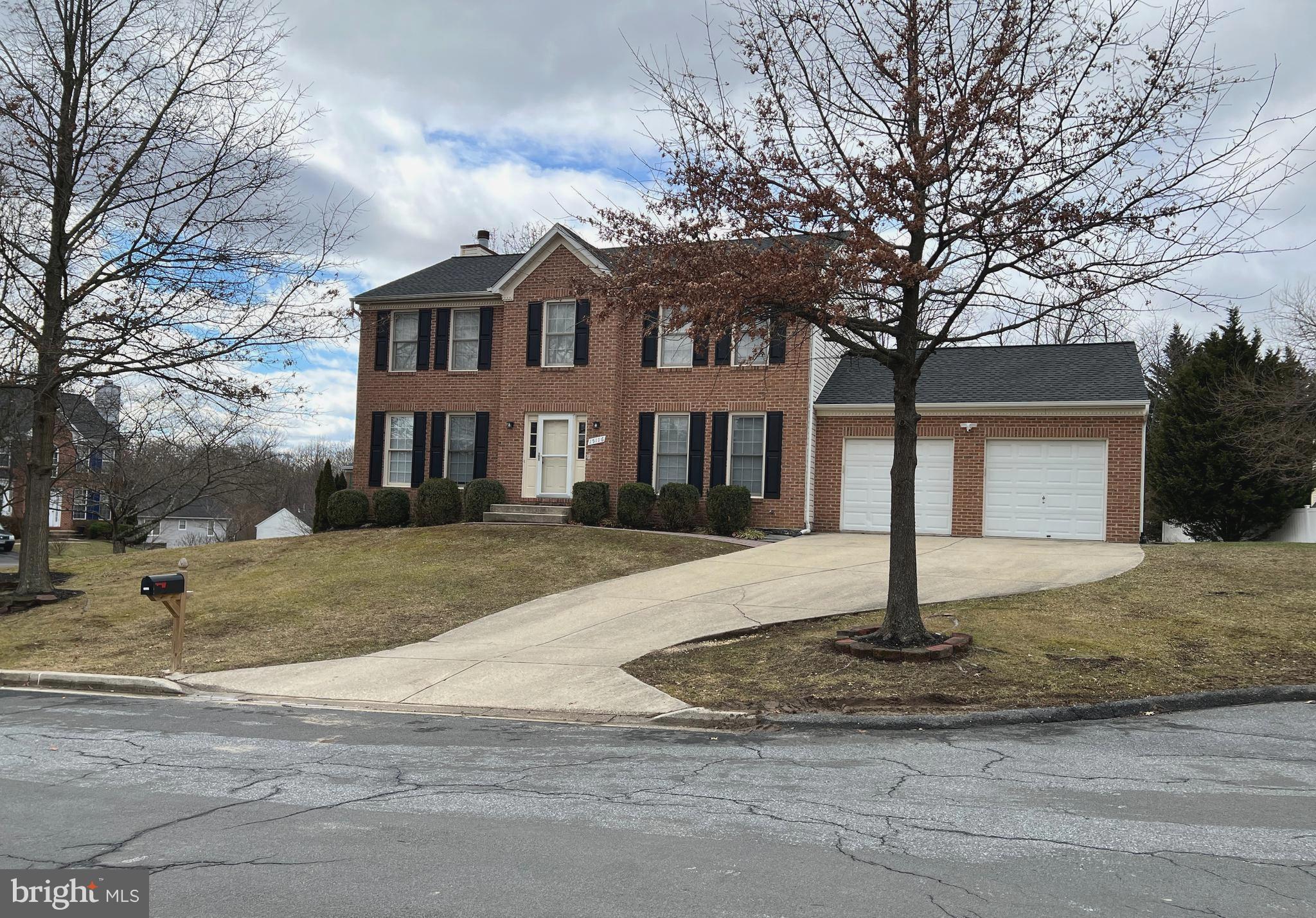 VALLEY STREAM ESTATES - Residential Lease