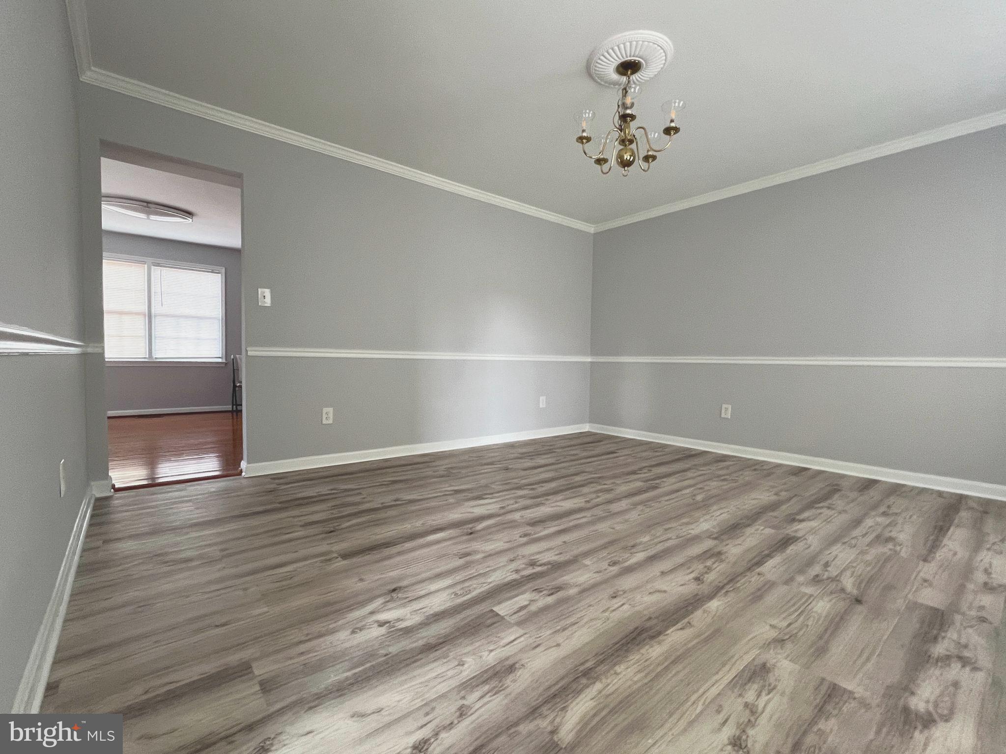 VALLEY STREAM ESTATES - Residential Lease