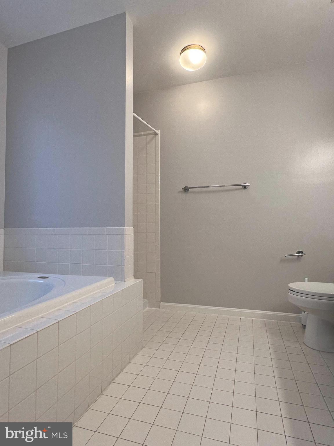 VALLEY STREAM ESTATES - Residential Lease