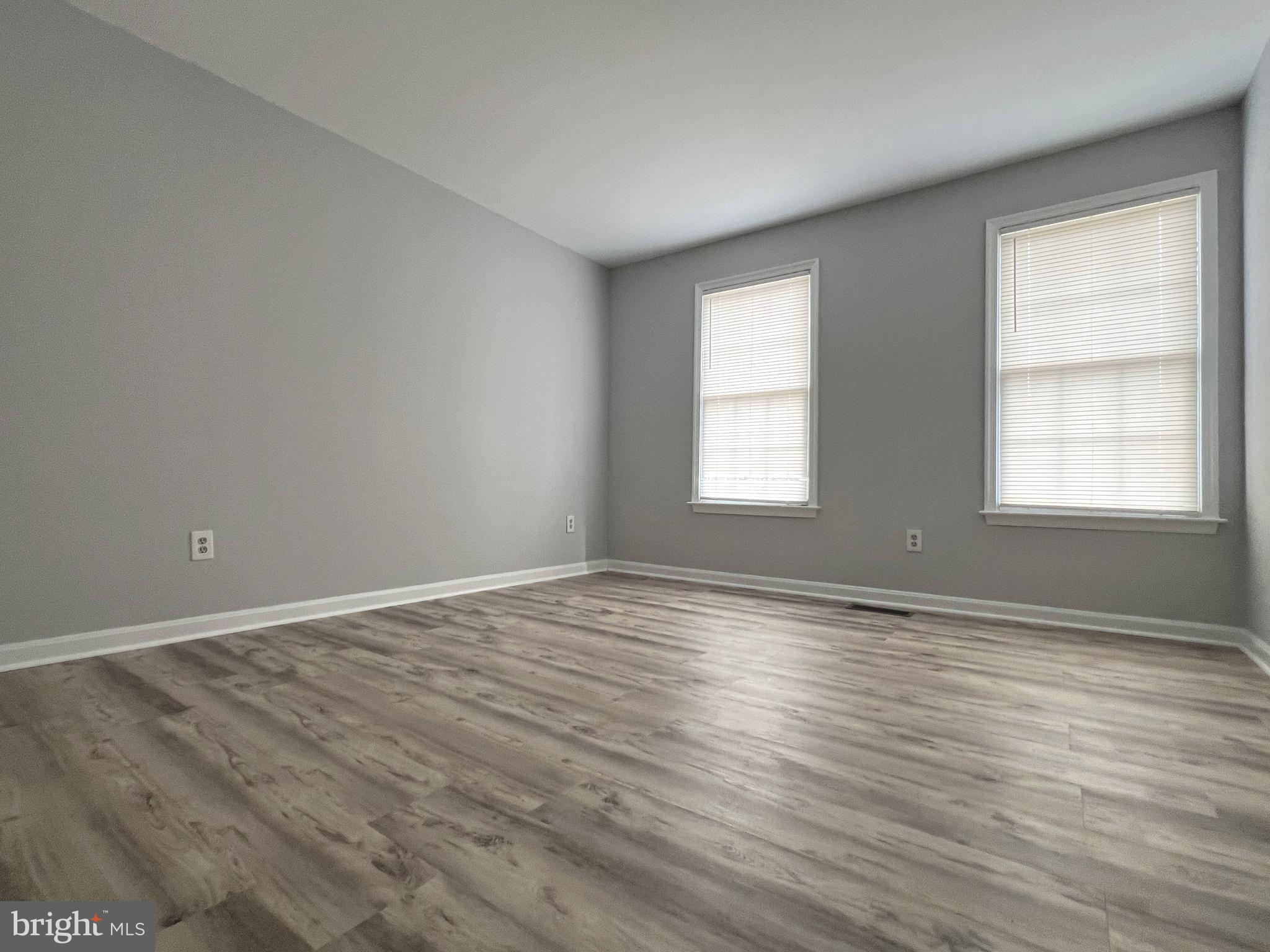 VALLEY STREAM ESTATES - Residential Lease