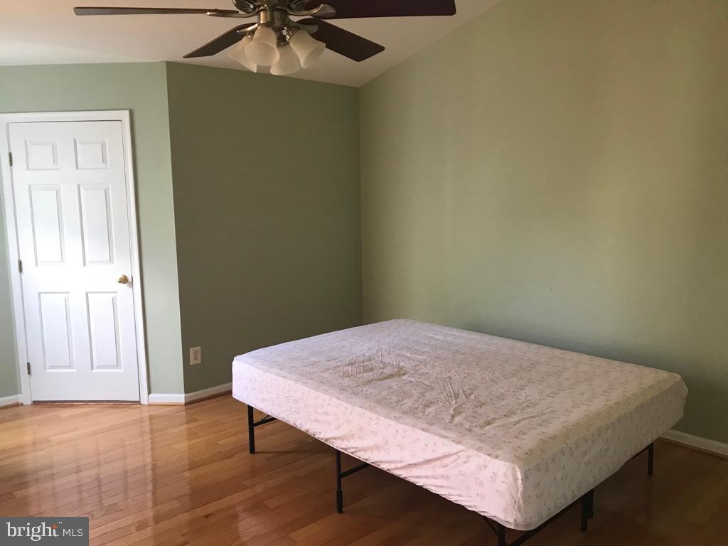 WELLESLEY - Residential Lease