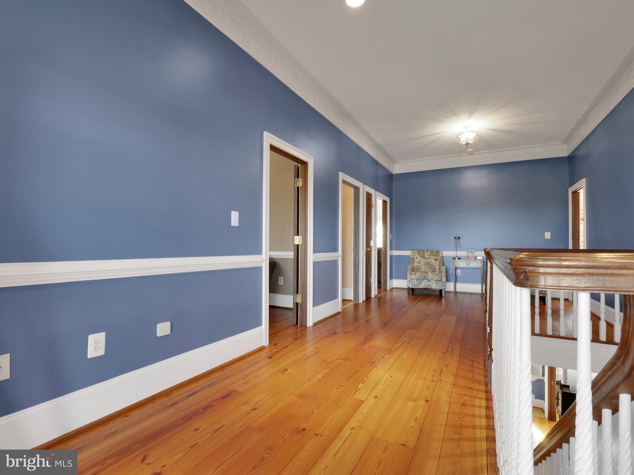 E DEBUTTS LAND - Residential