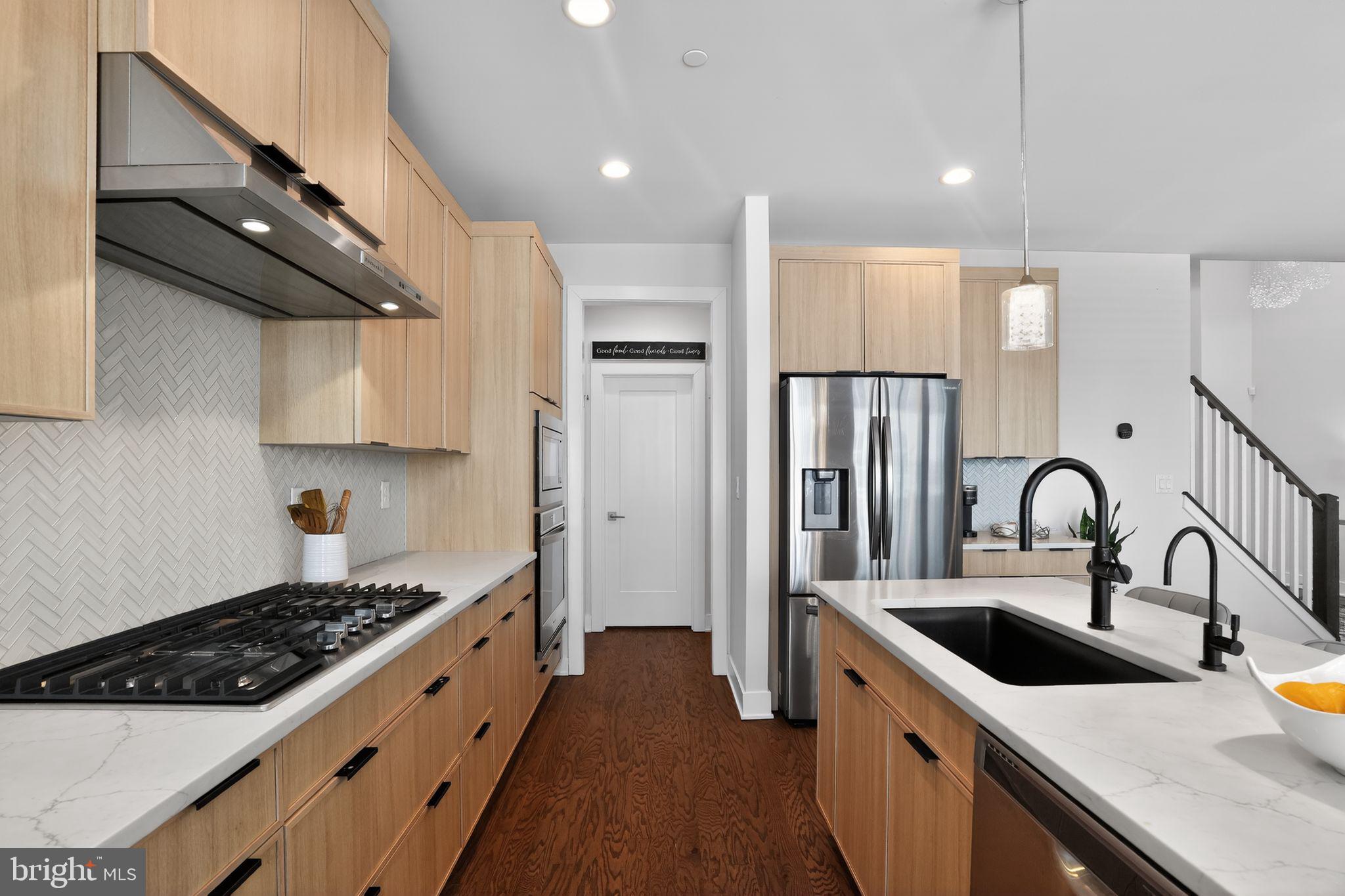 ENCLAVE AT CHESTER SPRINGS - Residential