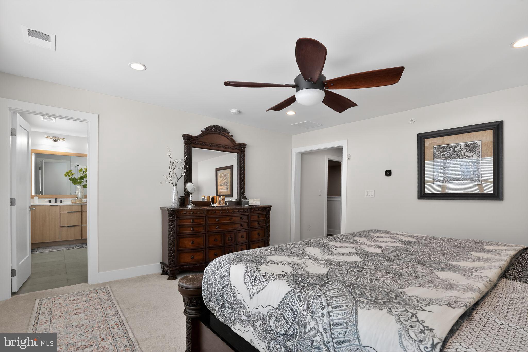 ENCLAVE AT CHESTER SPRINGS - Residential