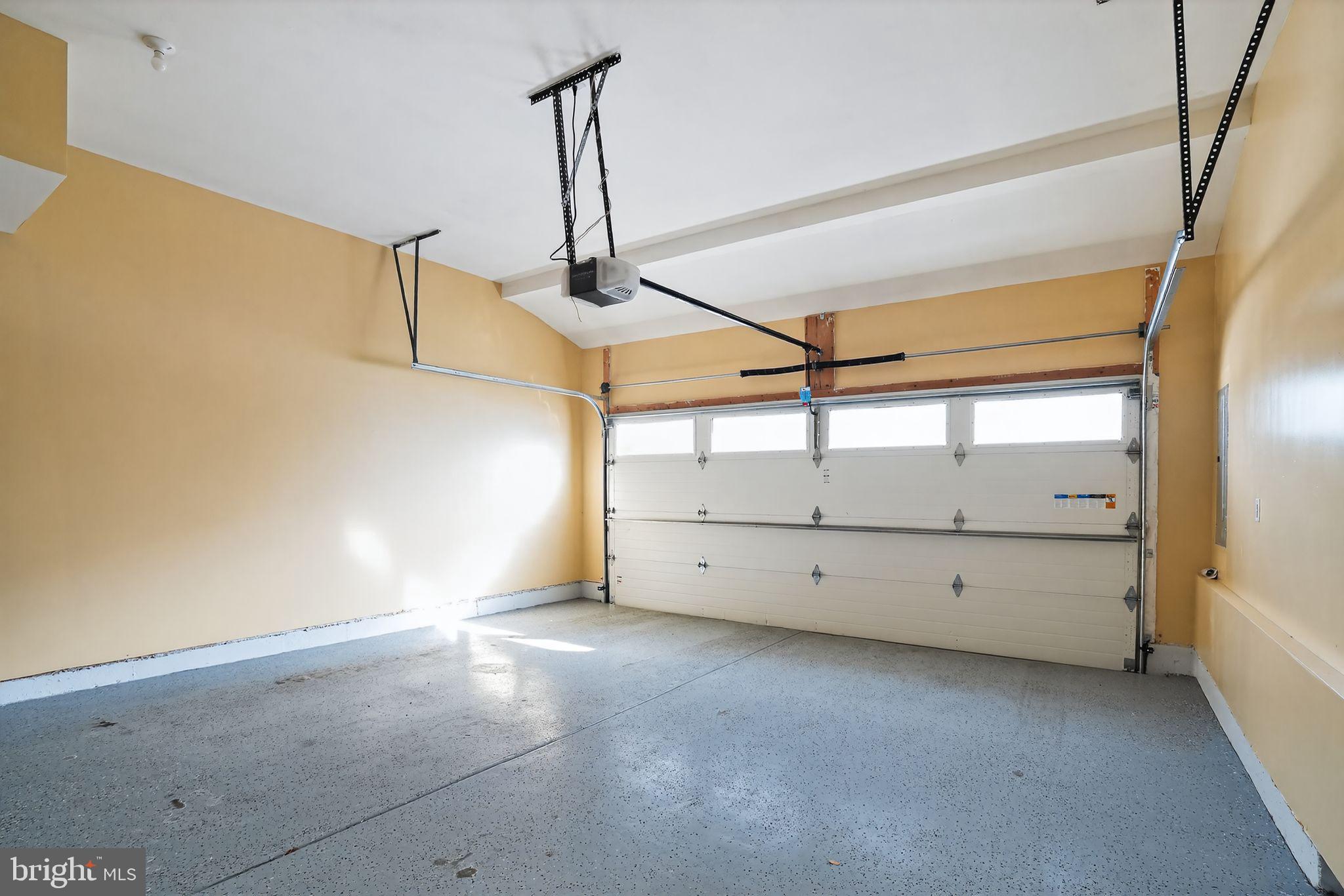 ENCLAVE AT CHESTER SPRINGS - Residential