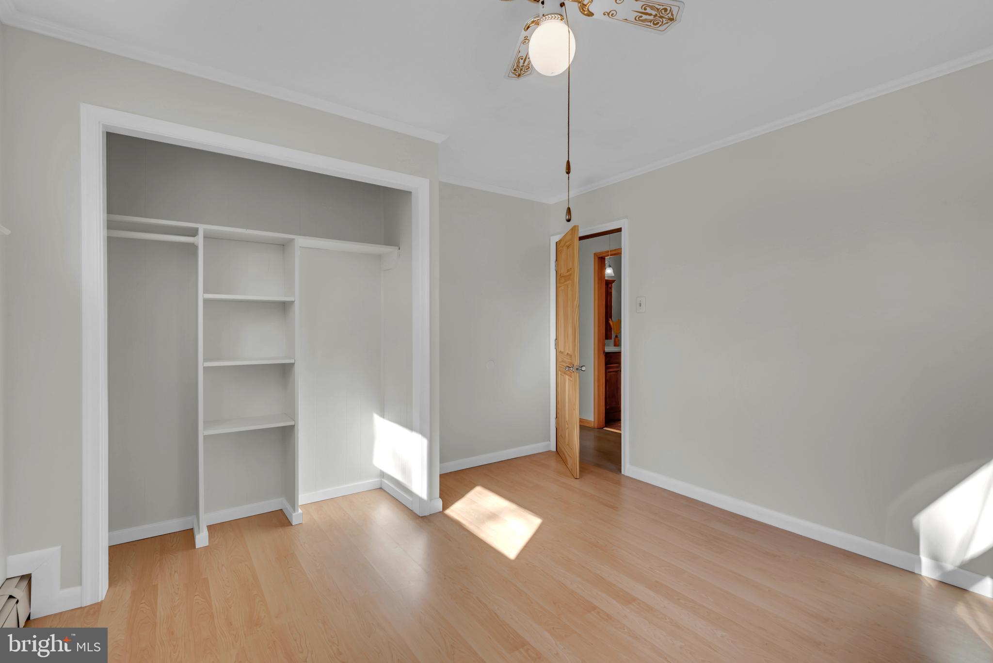 BROOKFIELD - Residential