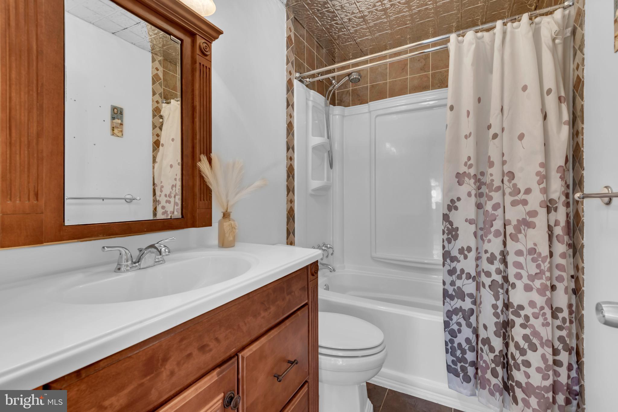 BROOKFIELD - Residential