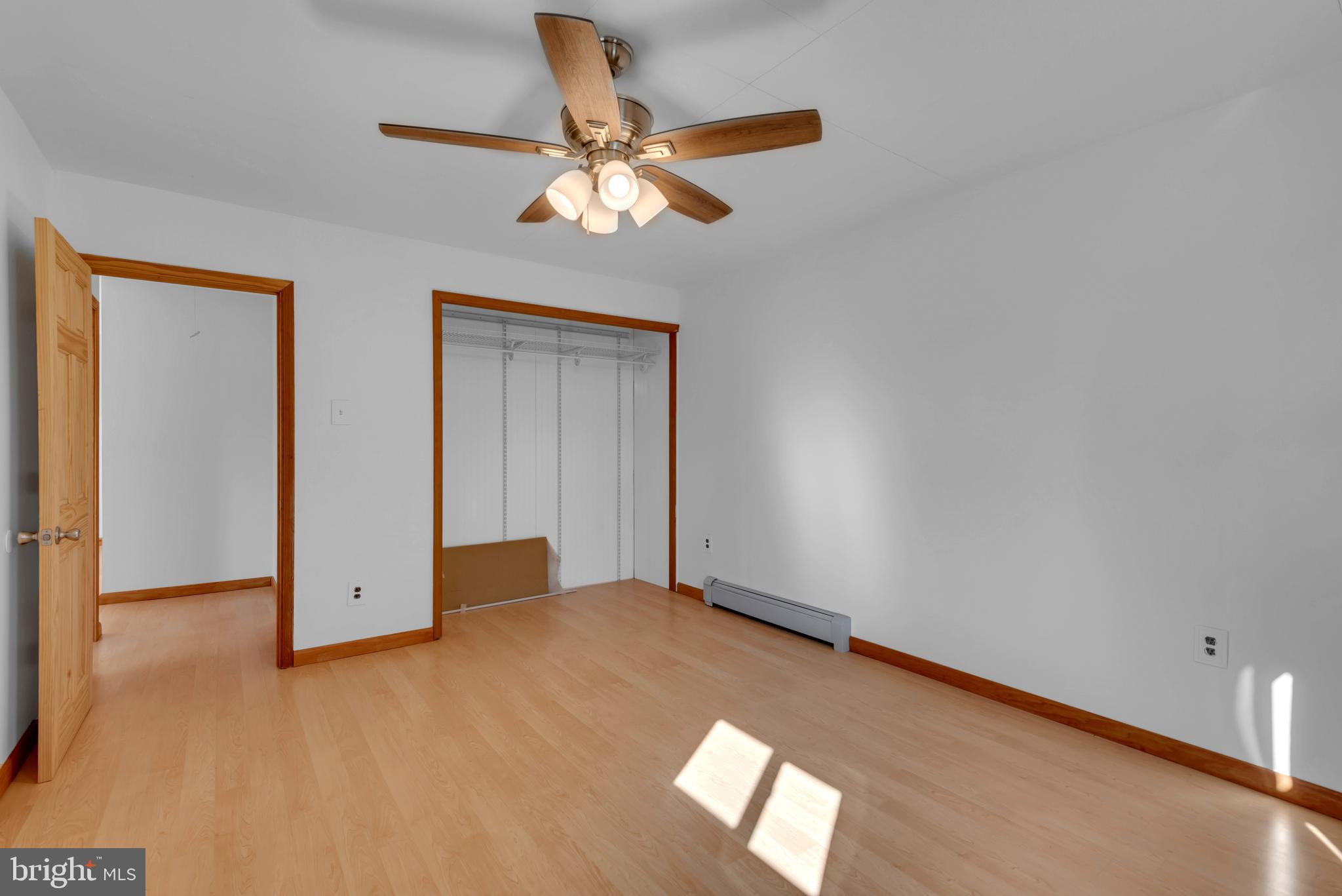 BROOKFIELD - Residential