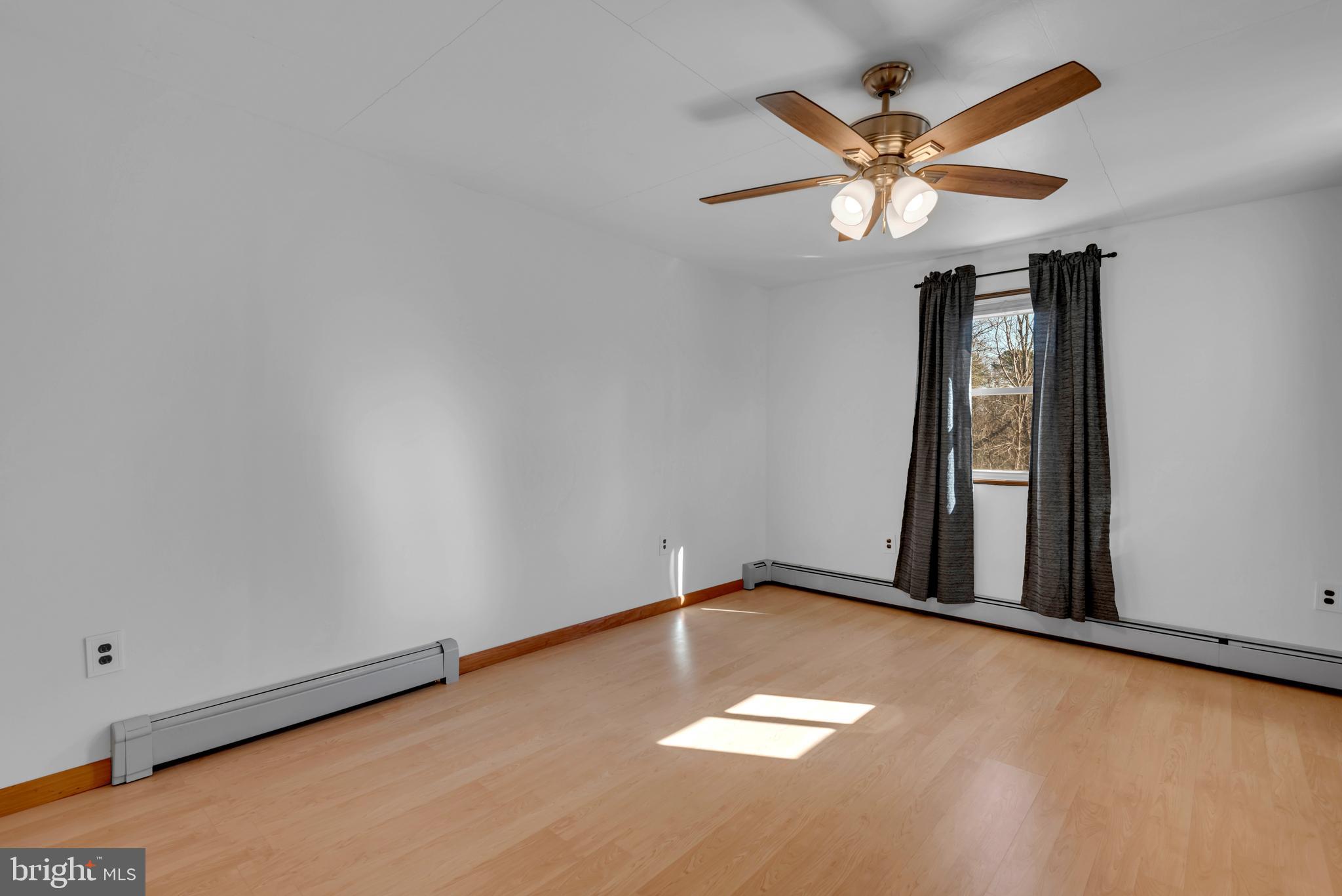 BROOKFIELD - Residential