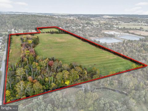 160-A SPRING GARDEN DRIVE BECHTELSVILLE PA 19505