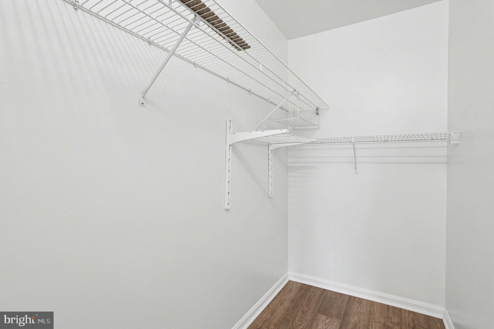 RIVERSIDE - Residential