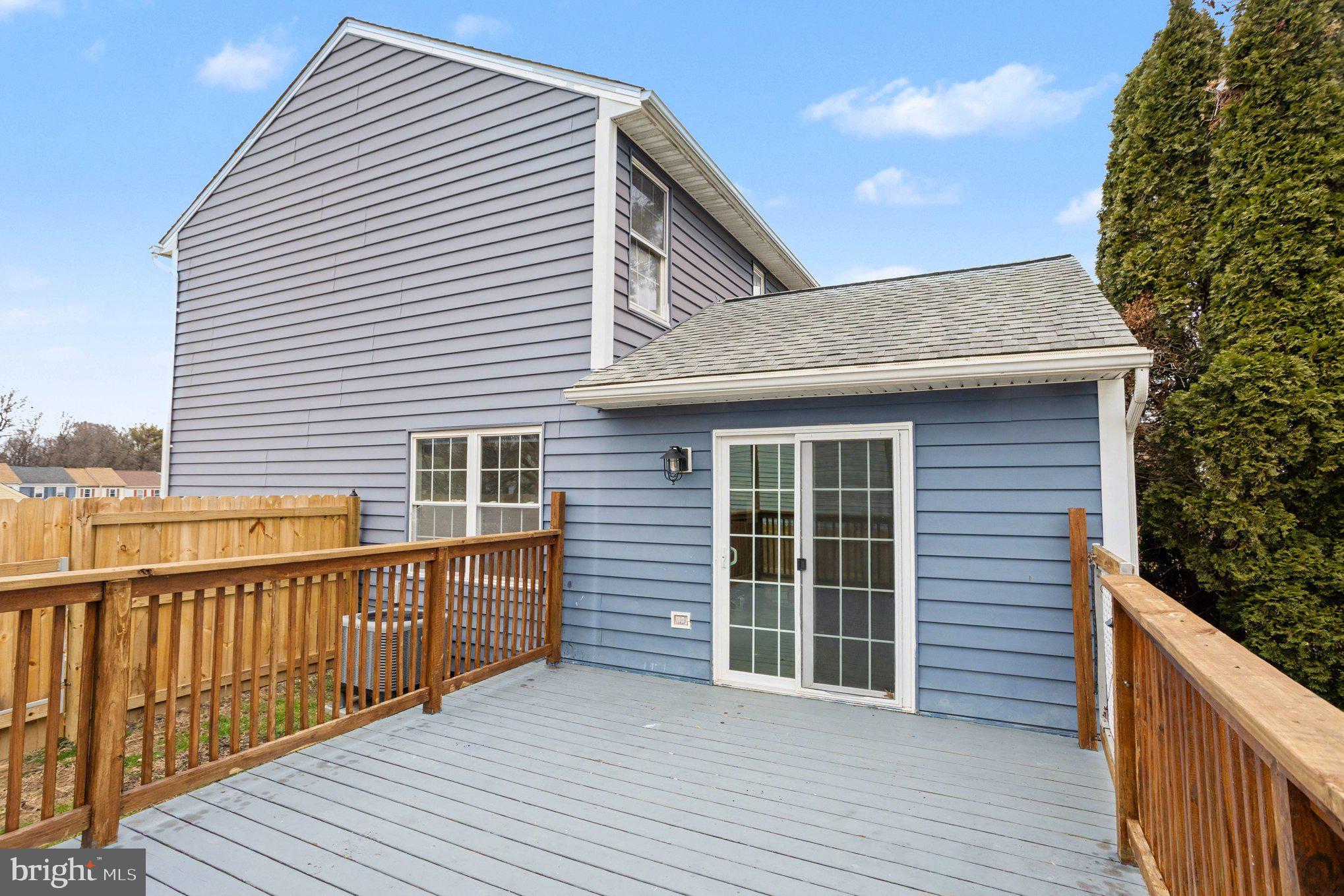 RIVERSIDE - Residential