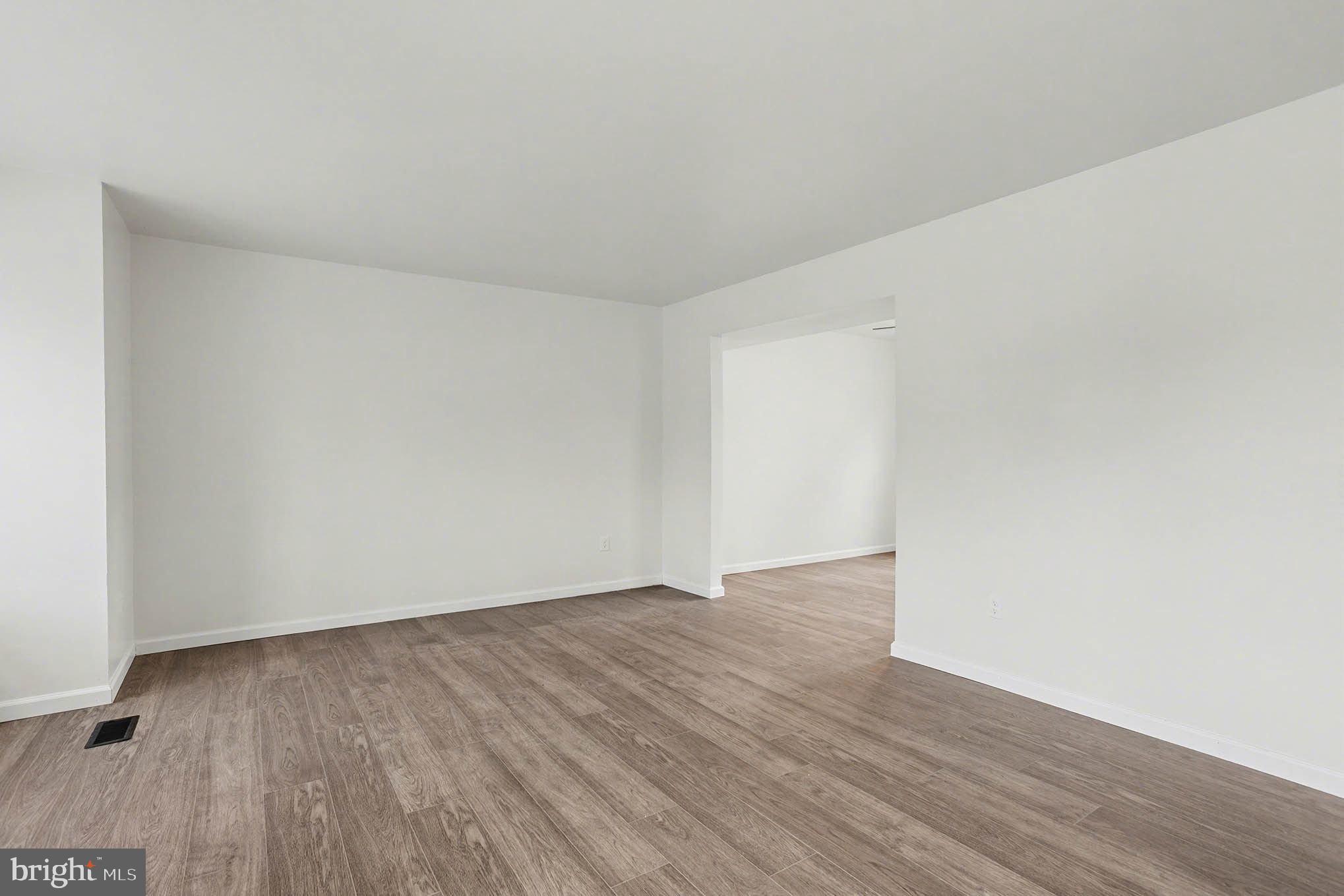 RIVERSIDE - Residential