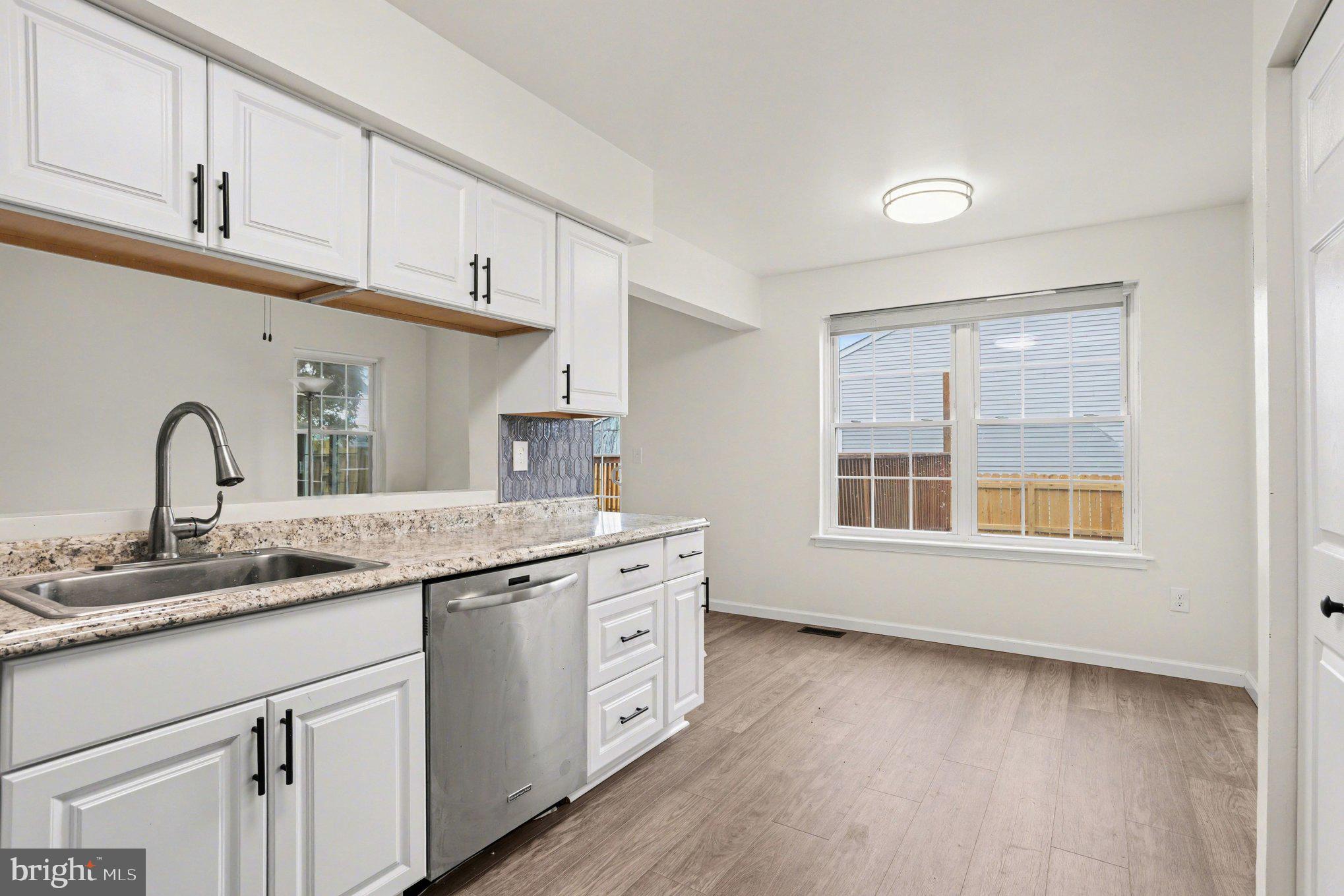 RIVERSIDE - Residential