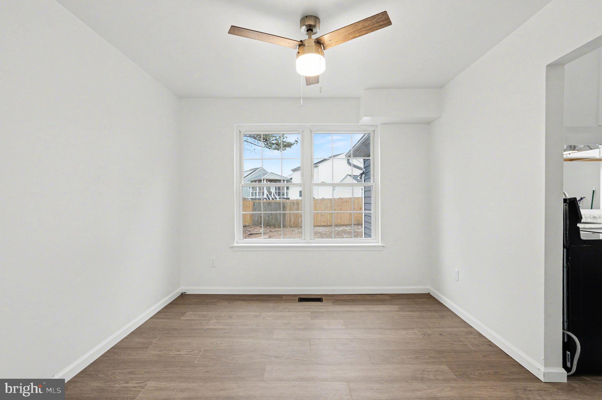 RIVERSIDE - Residential